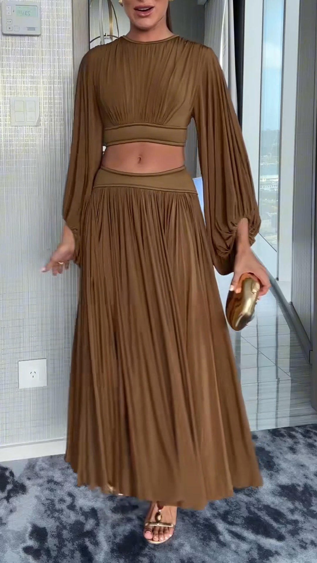 Ladies' Round Neck Pleated Short Top+skirt Elegant Casual Set