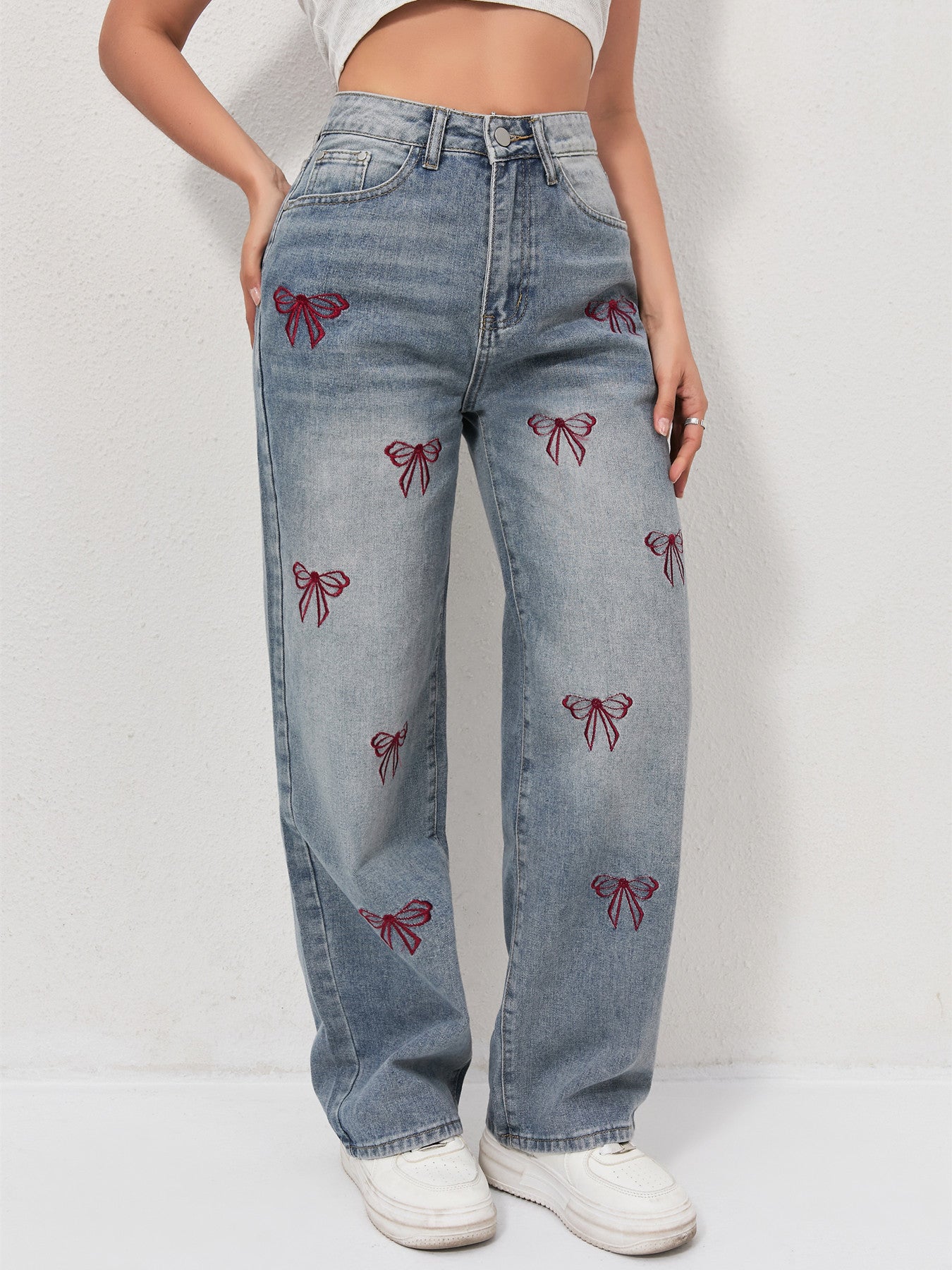 Bow embroidered wide jeans