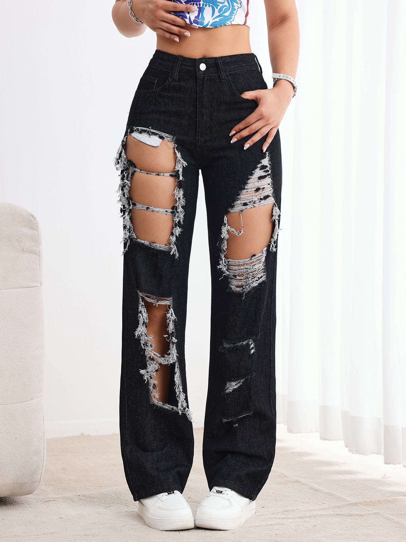Ripped black jeans