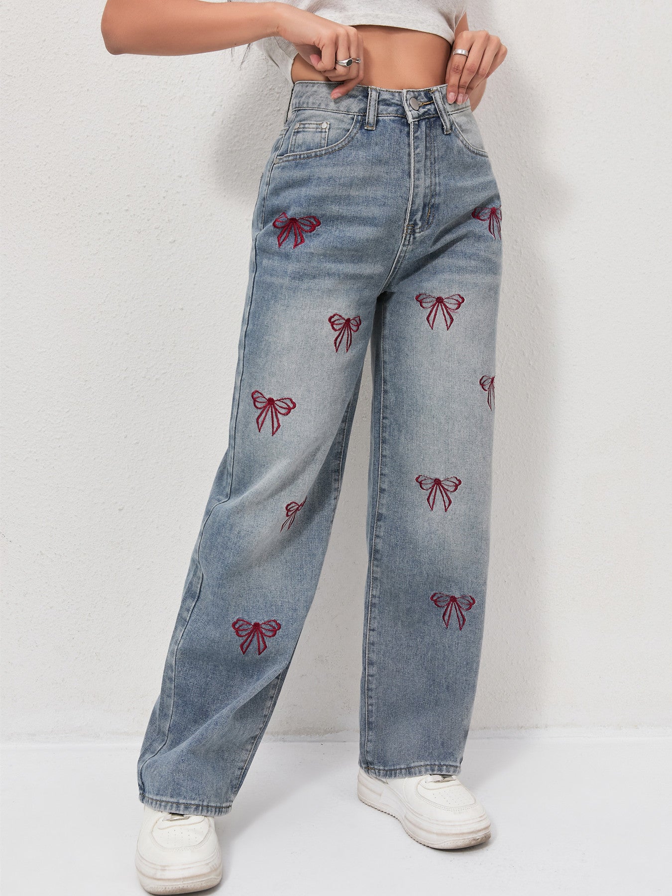 Bow embroidered wide jeans