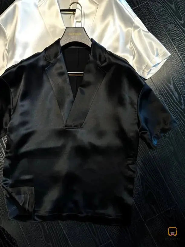 Cool & Confident — The V-Neck Lounge Set for Summer - MATCHING MASTER