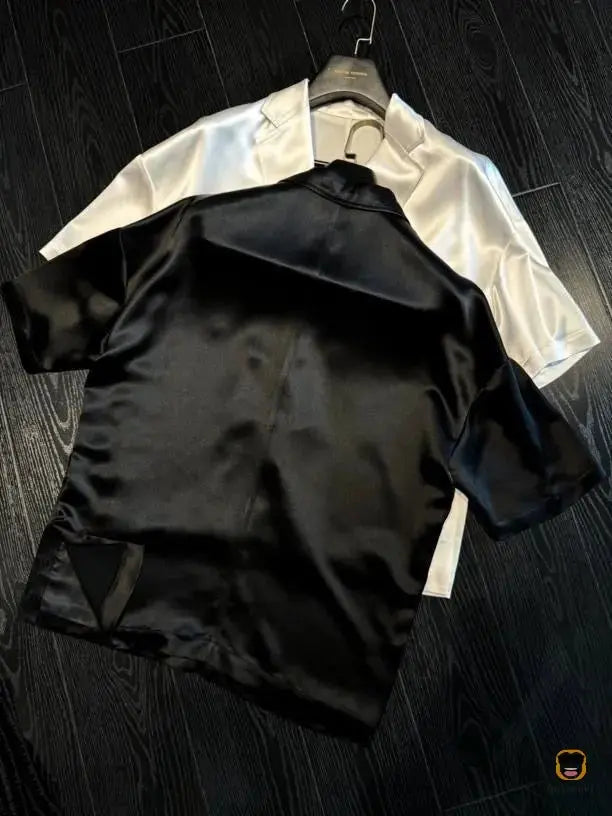 Cool & Confident — The V-Neck Lounge Set for Summer - MATCHING MASTER