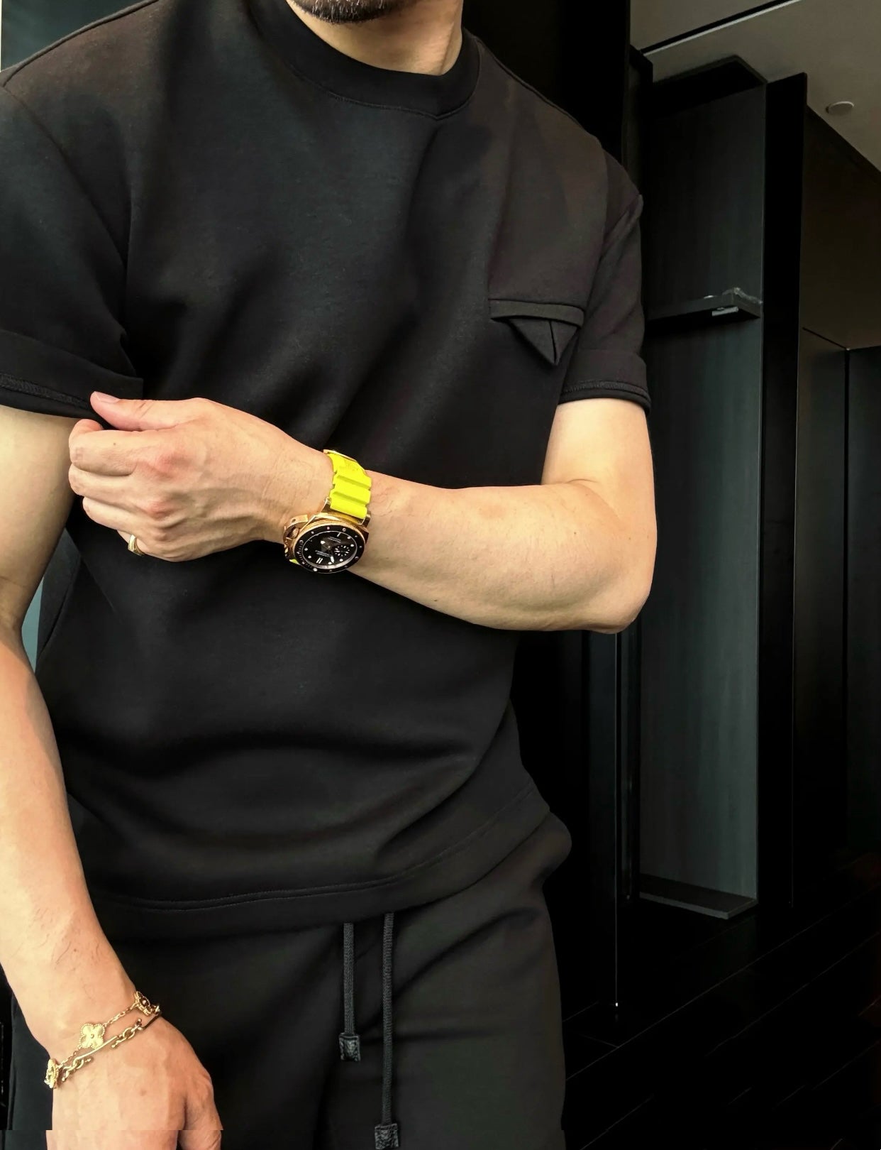 Delta Luxe Crewneck Set - MATCHING MASTER