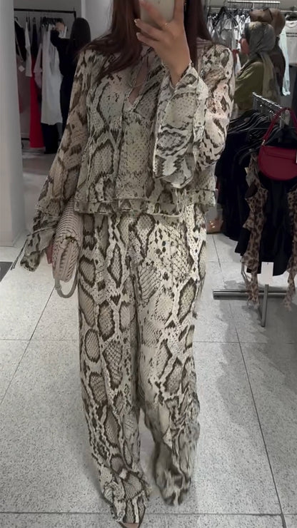 Women's V-neck Chiffon Snake Print Casual Suit