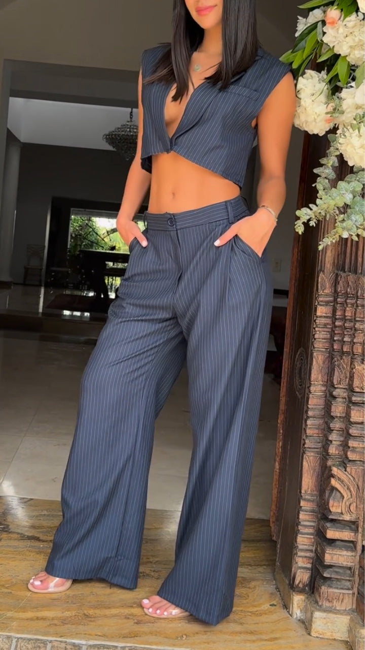 Women's Collar Vertical Stripe Low Collar Top+pants Temperament and Leisure Suit