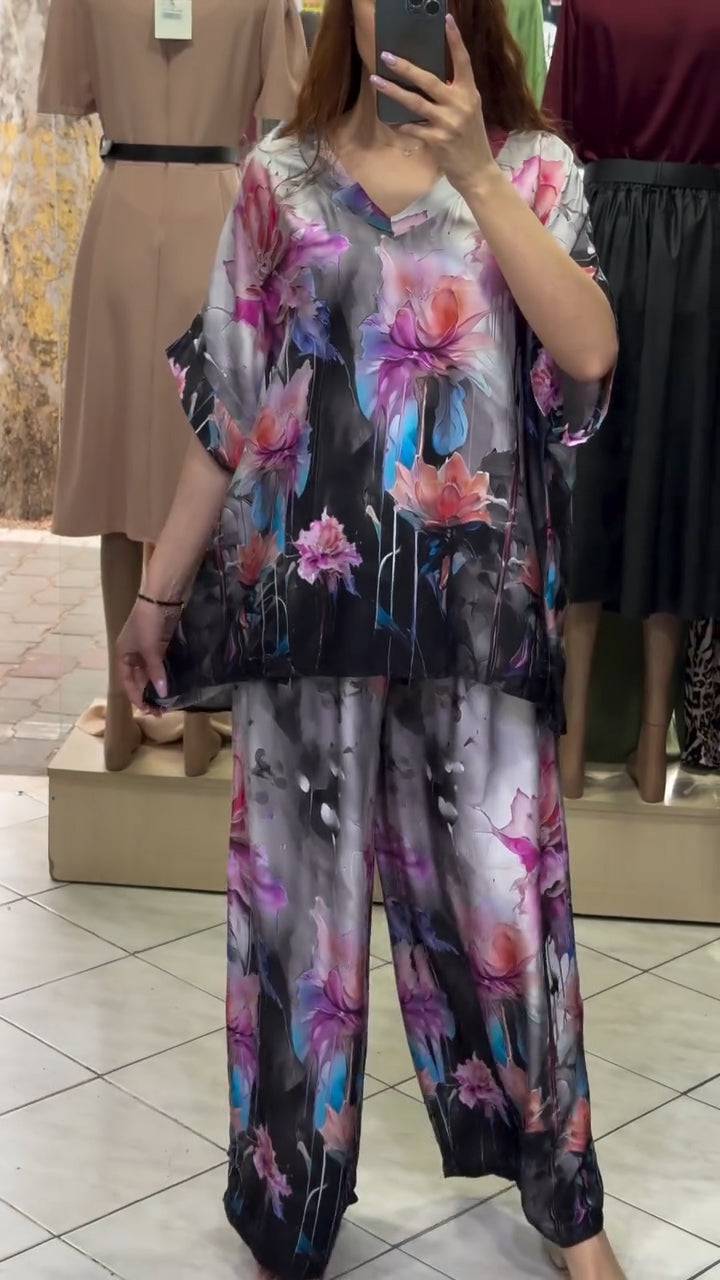 Ladies' V-neck Painted Printed Top + Pants Loose Casual Suit - MATCHING MASTER