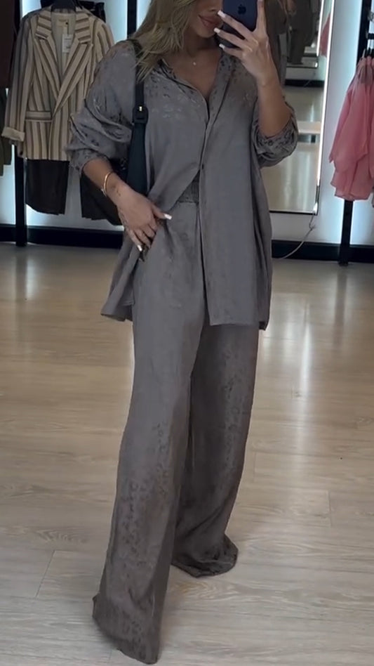 Ladies' Collar Leopard Print Loose Casual Suit