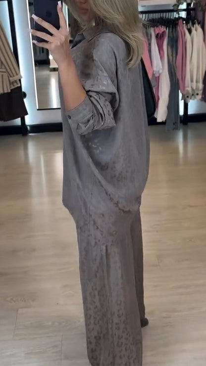 Ladies' Collar Leopard Print Loose Casual Suit