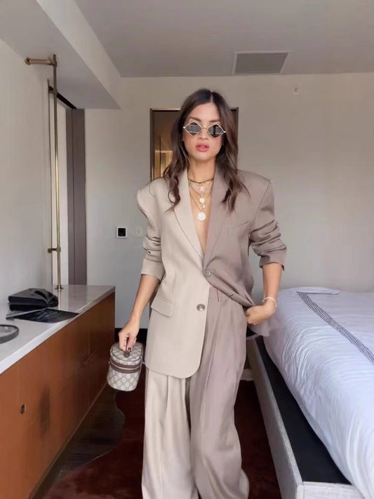 BundleWear™ Split-Color Co-Ord | Two-Tone Notched Blazer & Pleated Wide-Leg Trousers Set