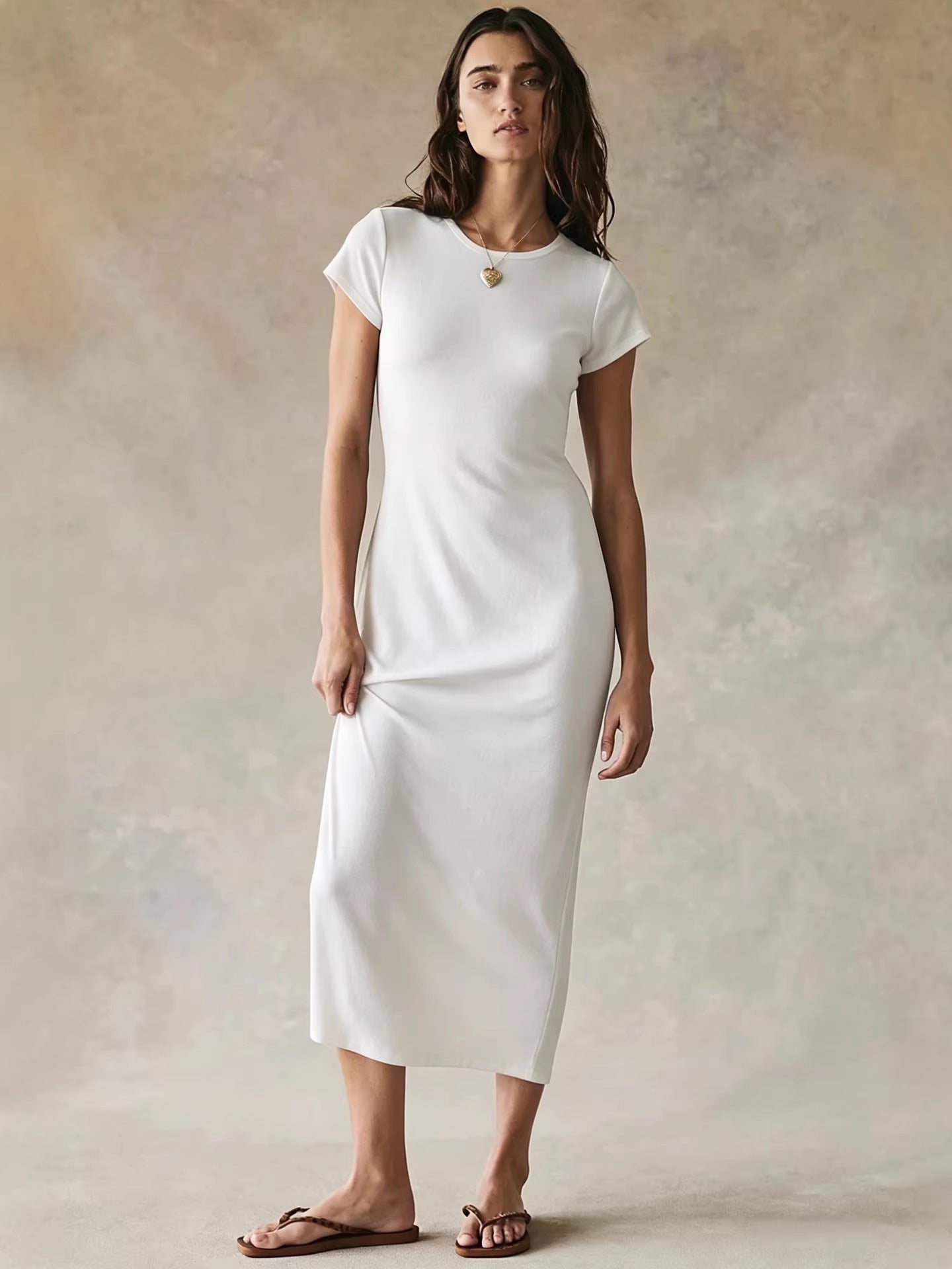 Ladies' solid color short-sleeved round neck slim-fit bodycon dress - BundleWear