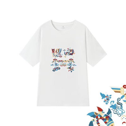 Hand-embroidered short-sleeved T-shirt
