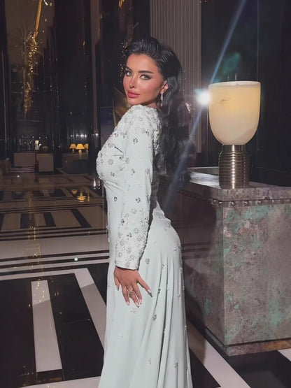 Slit skirt diamond-studded slim dress - MATCHING MASTER
