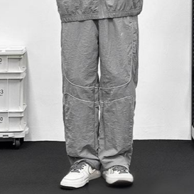 Self-illuminating top and pants set