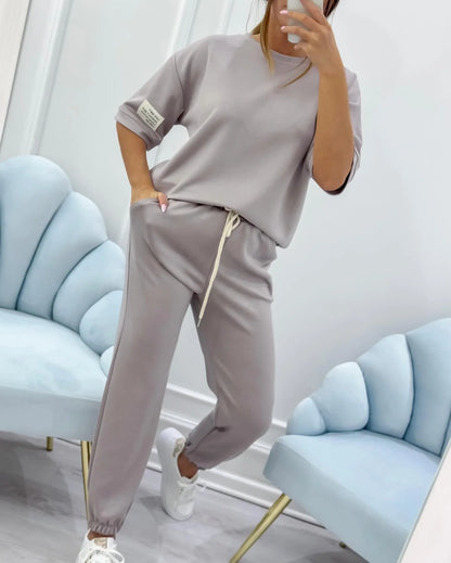 Ladies' casual set with a solid top and pants - MATCHING MASTER