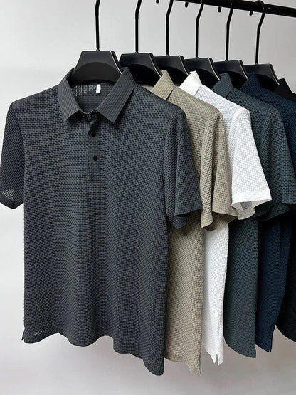 Men's t-shirt with an elegant silk texture