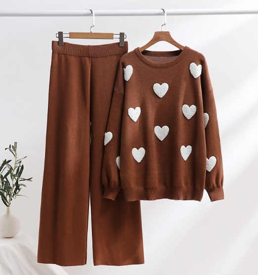 Ladies' Solid Color Hearth Embroidery Round Neck Drop Shoulder Pullover & Sweater Pants Set