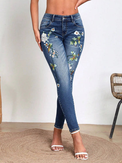 Flowerpot embroidered jeans