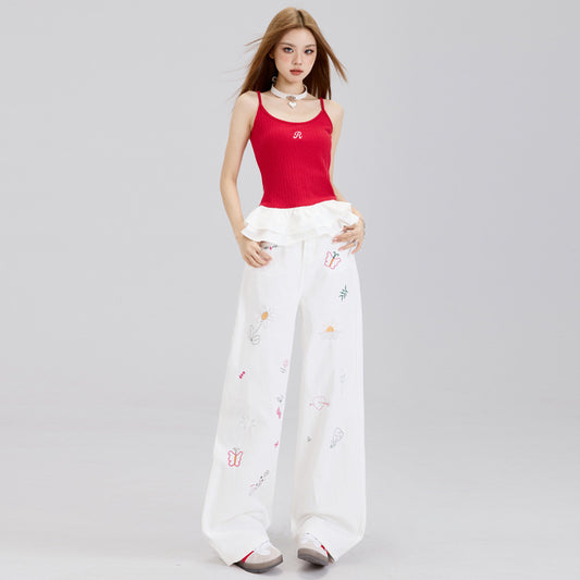 White jeans with niche embroidery