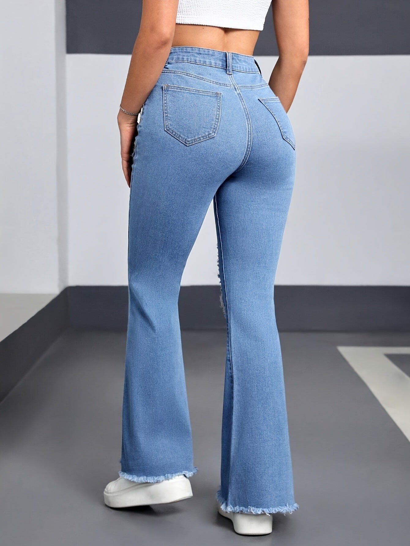 Heart pattern ripped jeans