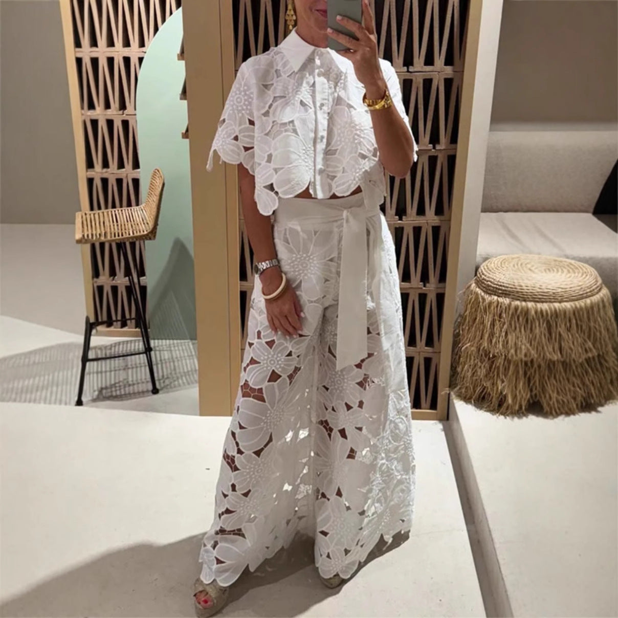 Elegant and stylish floral lace top and wide-leg pants set - MATCHING MASTER