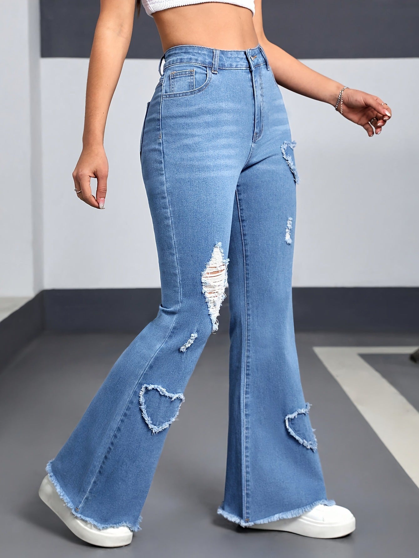 Heart pattern ripped jeans