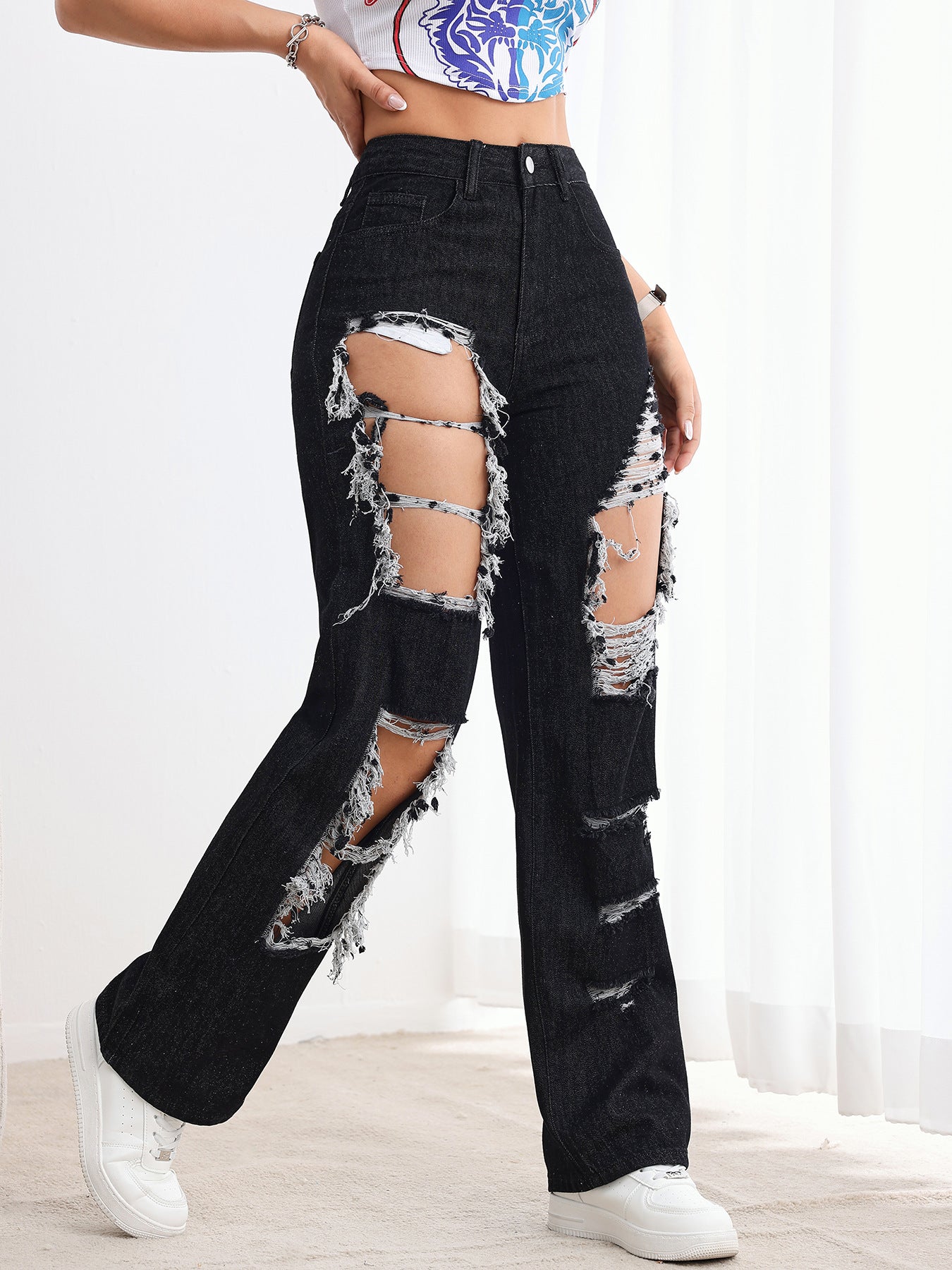 Ripped black jeans