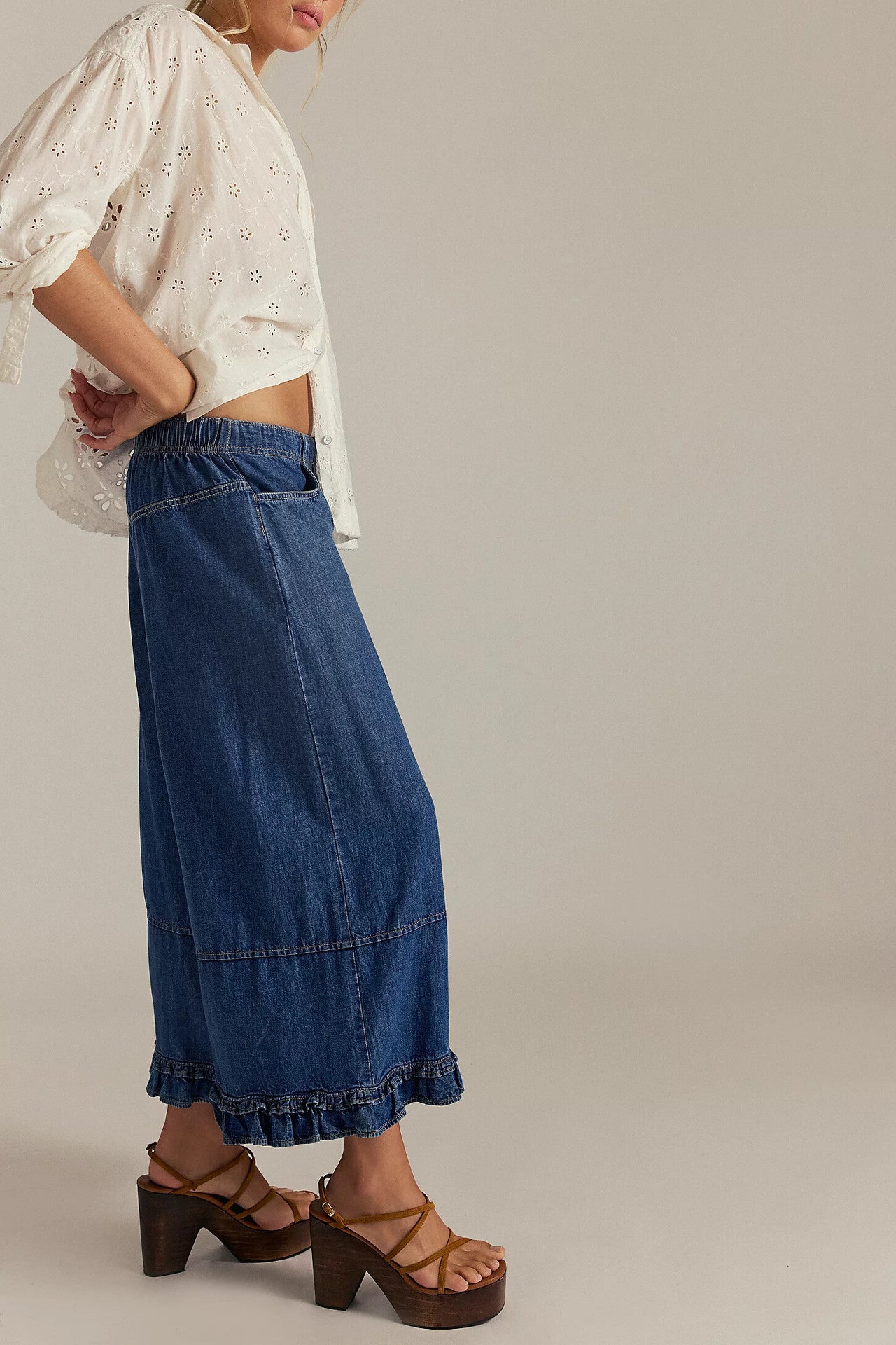 Ruffle Hem Wide Leg Jeans