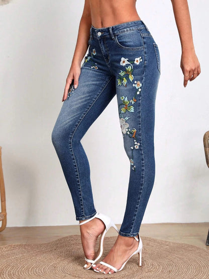 Flowerpot embroidered jeans