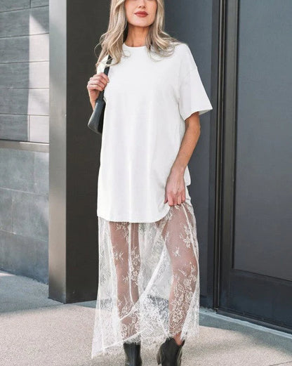 Stylish T-shirt and lace maxi skirt - MATCHING MASTER