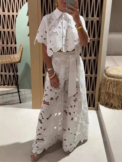 Elegant and stylish floral lace top and wide-leg pants set - MATCHING MASTER